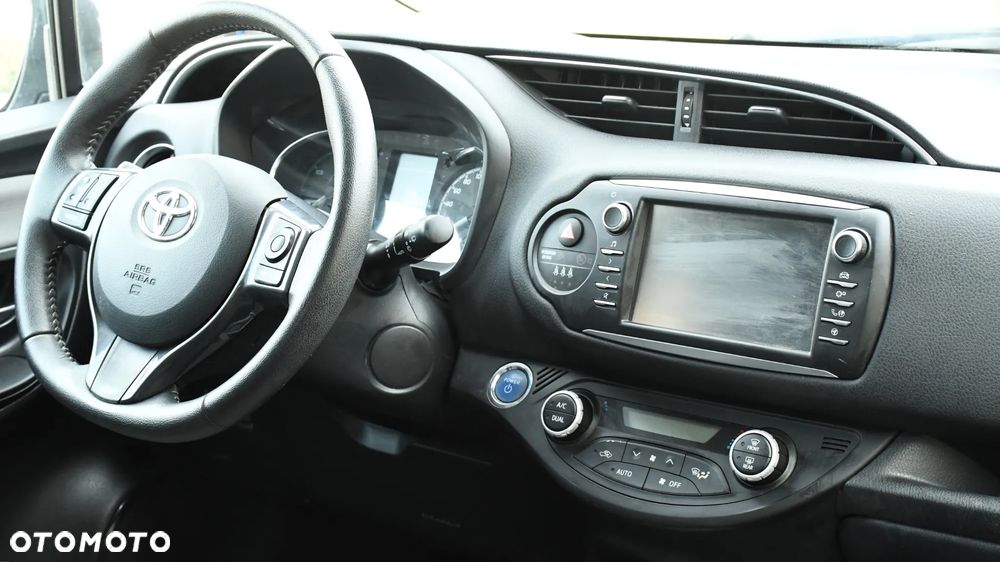 Toyota Yaris - 27
