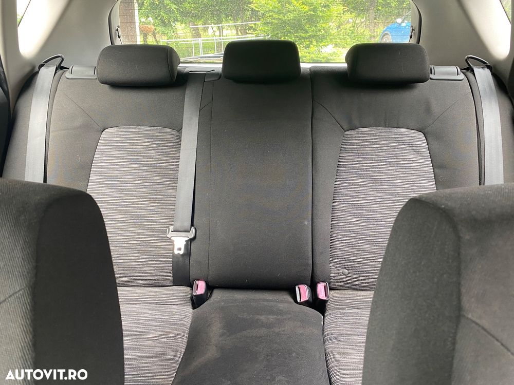 Kia Ceed - 5