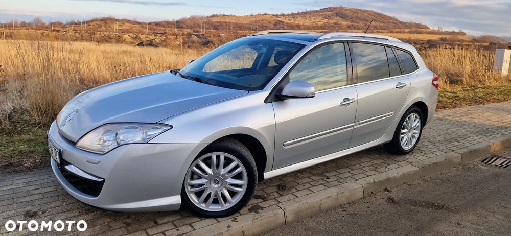Renault Laguna 3.0 dCi V6 Initiale - 1