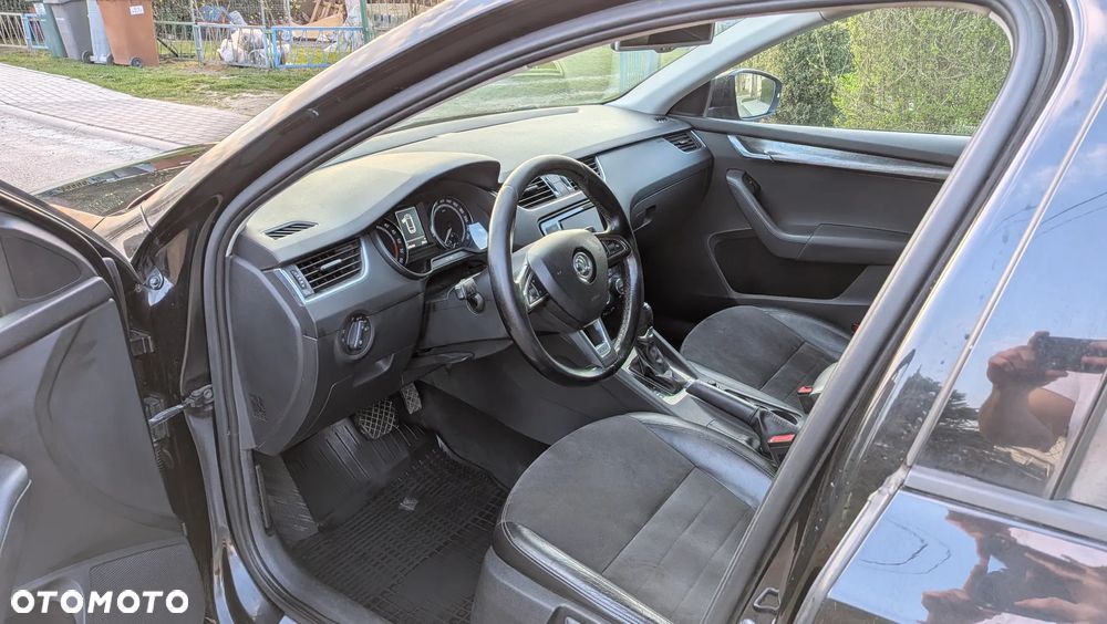 Skoda Octavia Scout 2.0 TDI 4x4 DSG - 7