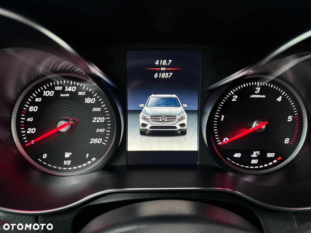 Mercedes-Benz GLC - 16