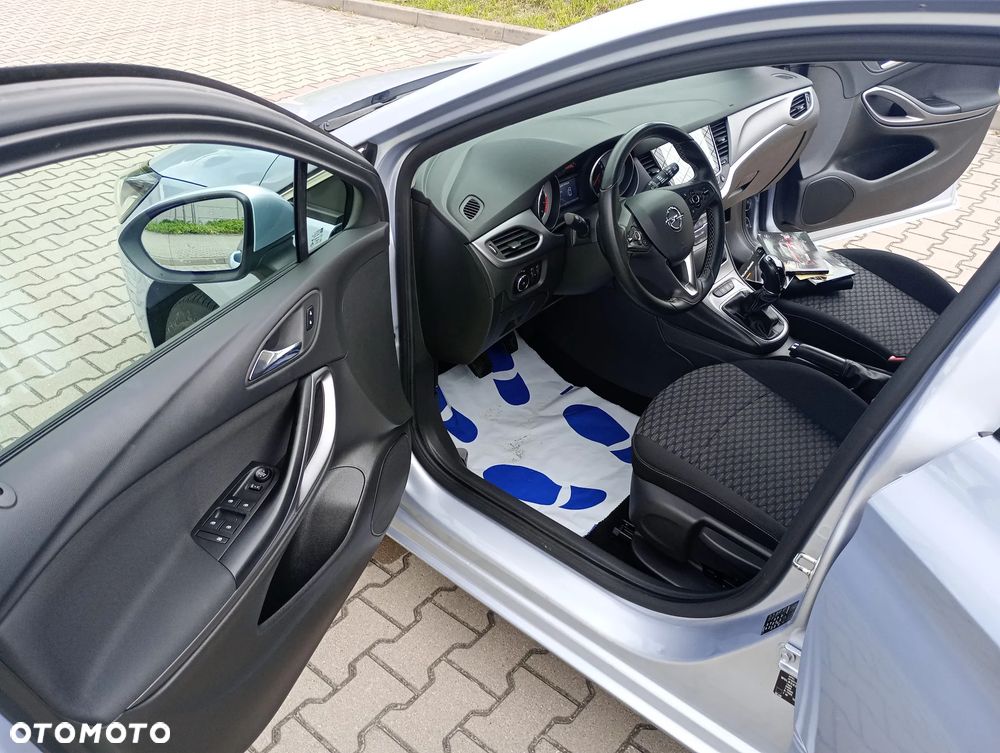 Opel Astra 1.4 Turbo Innovation - 12
