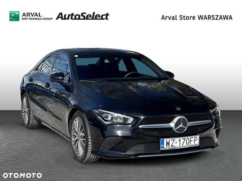 Mercedes-Benz CLA 200 7G-DCT - 3
