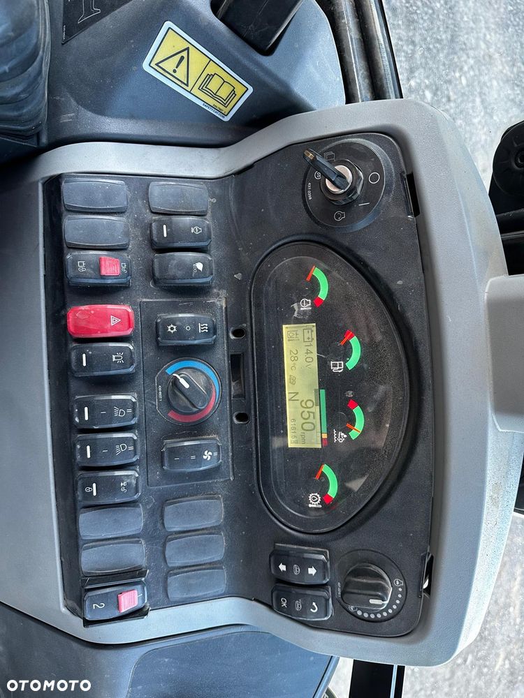 Caterpillar CAT 432F2 - 6