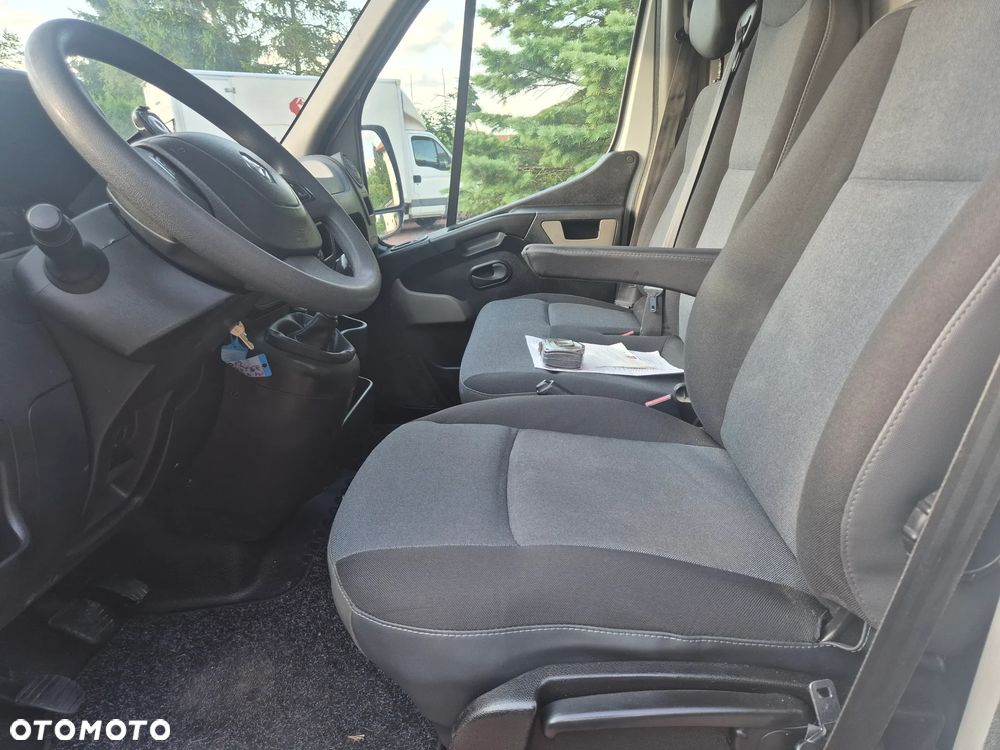 Renault Master - 24