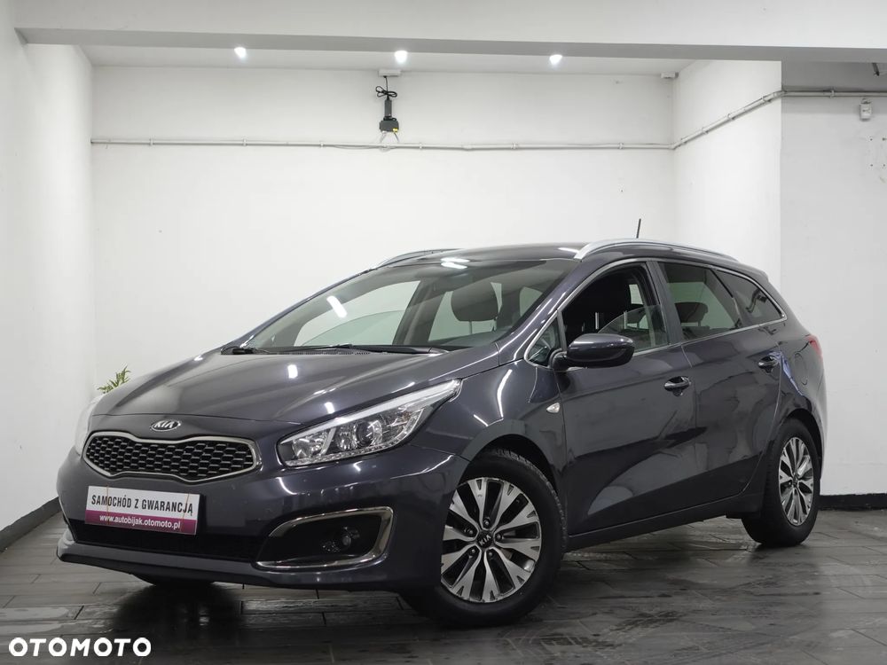 Kia Ceed 1.6 CRDi 136 DCT ISG Spirit - 16