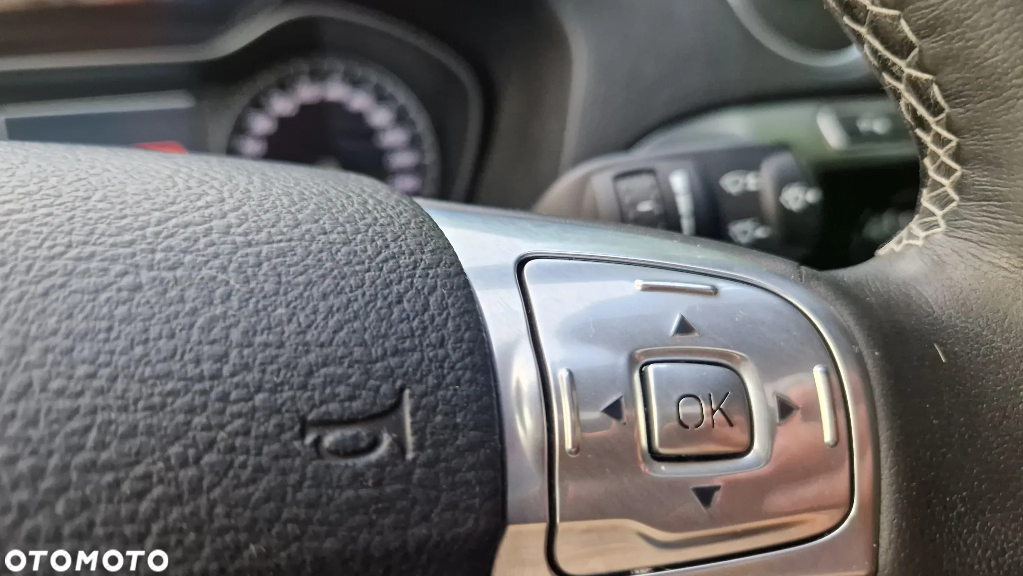 Ford S-Max 2.0 TDCi DPF Titanium - 23