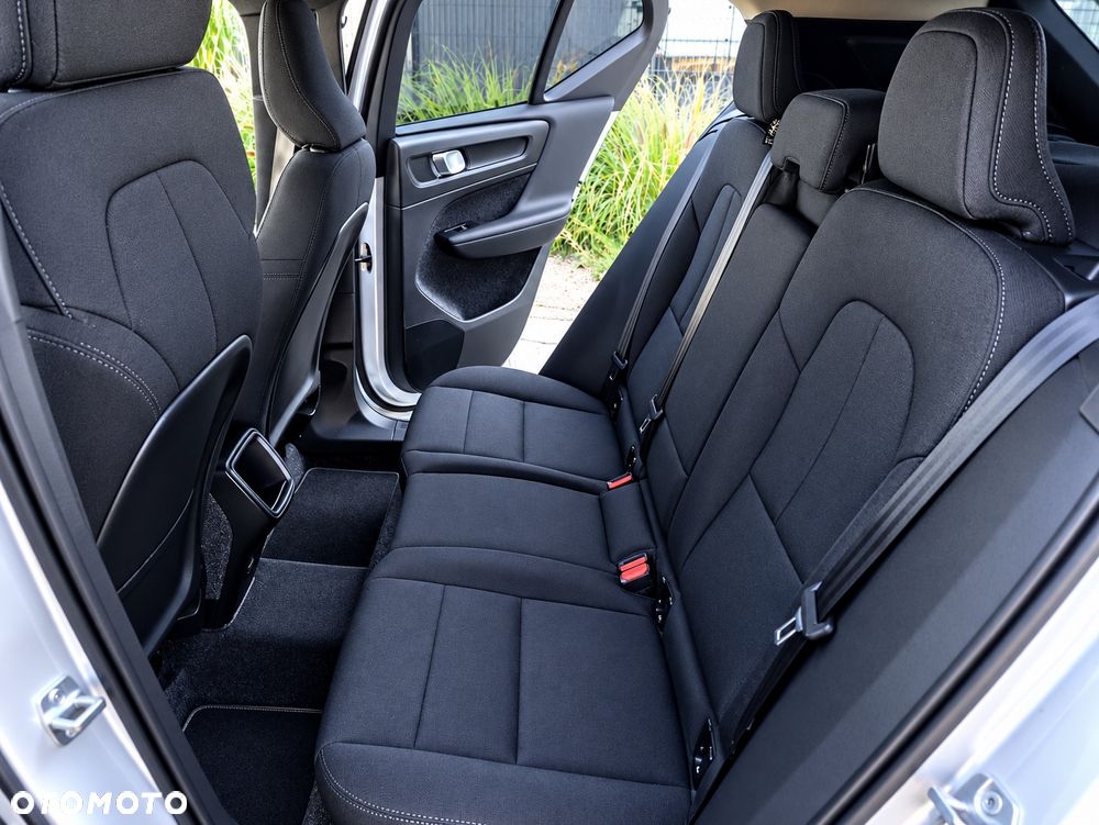 Volvo XC 40 D3 Momentum - 32