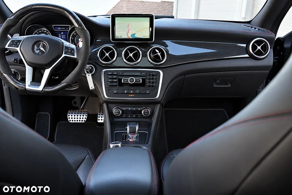 Mercedes-Benz CLA - 22