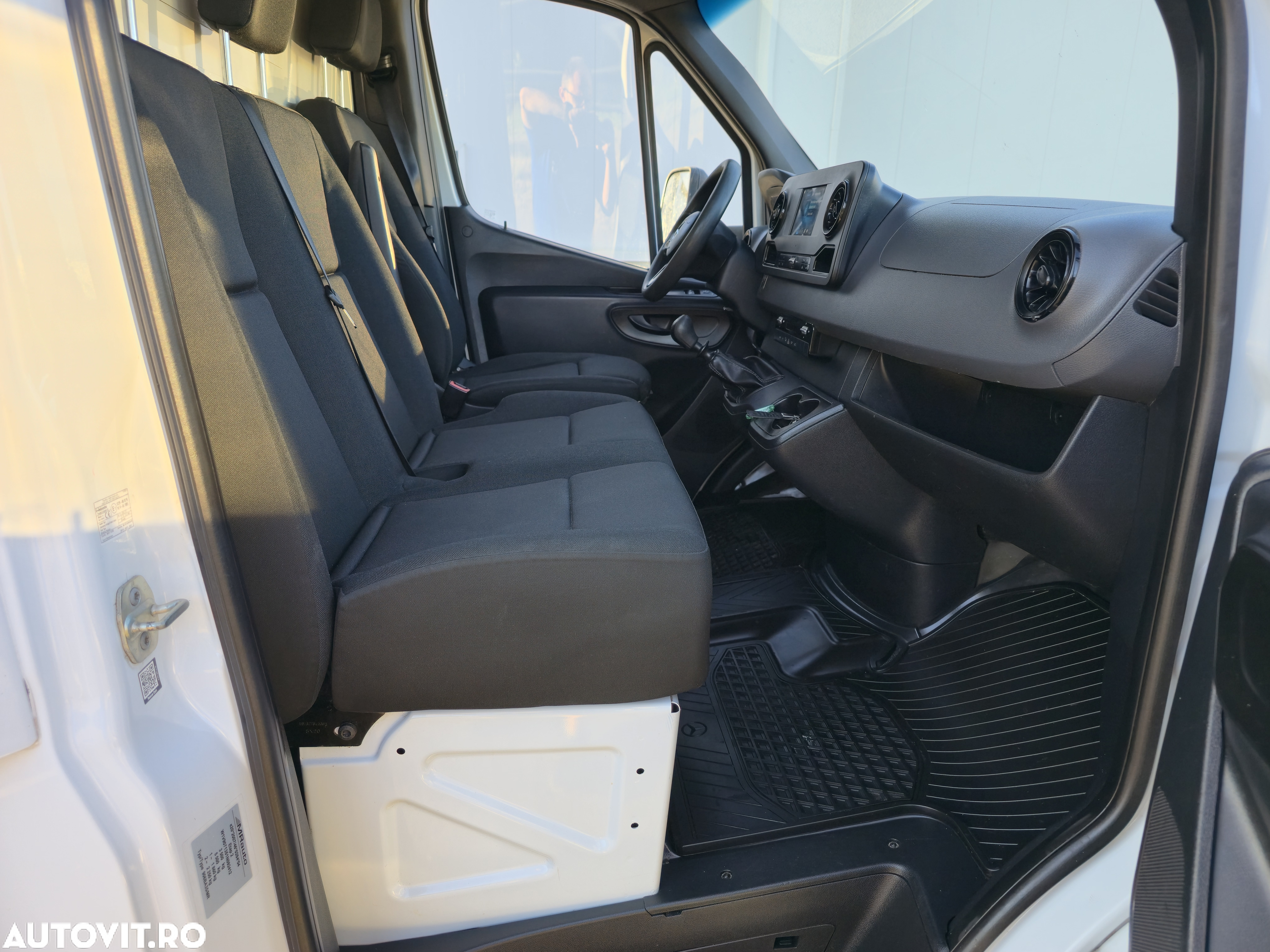 Mercedes-Benz Sprinter - 21