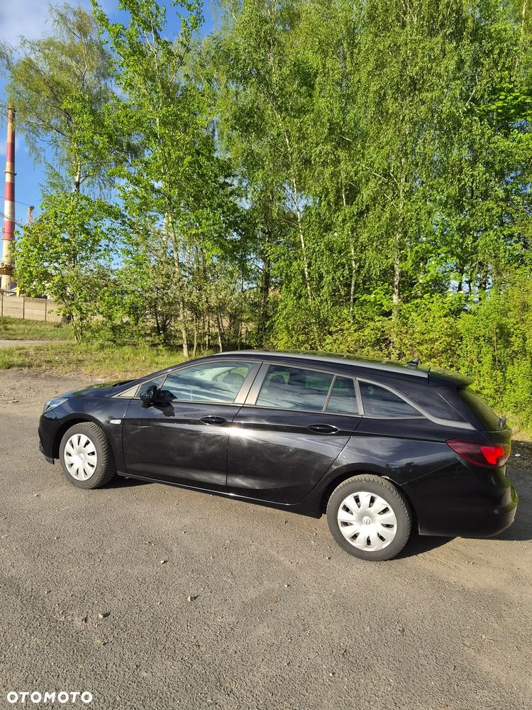 Opel Astra 1.6 CDTI Enjoy - 4