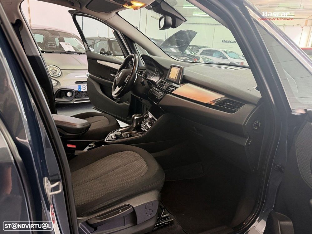 BMW 218 Active Tourer d Line Luxury Auto - 13