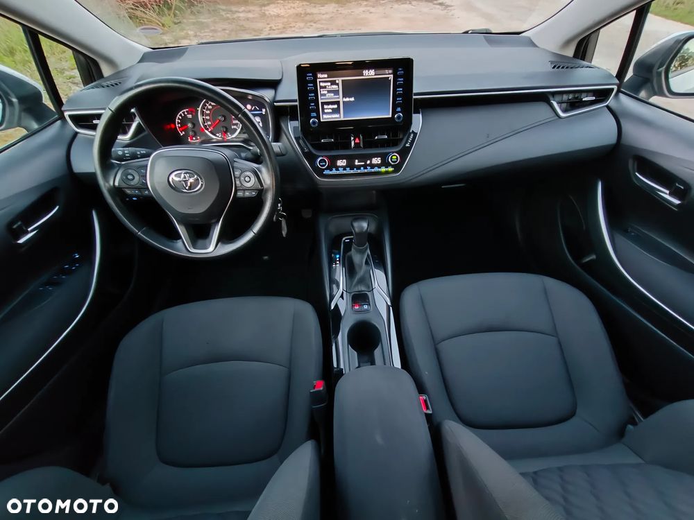 Toyota Corolla - 13