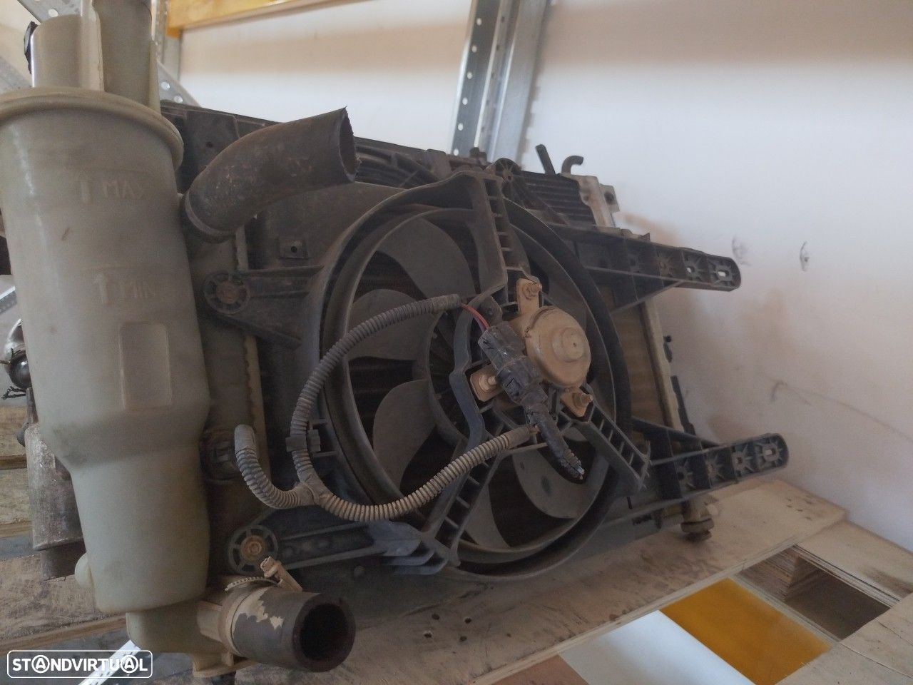 Radiador Da Água Fiat Punto (176_) - 2