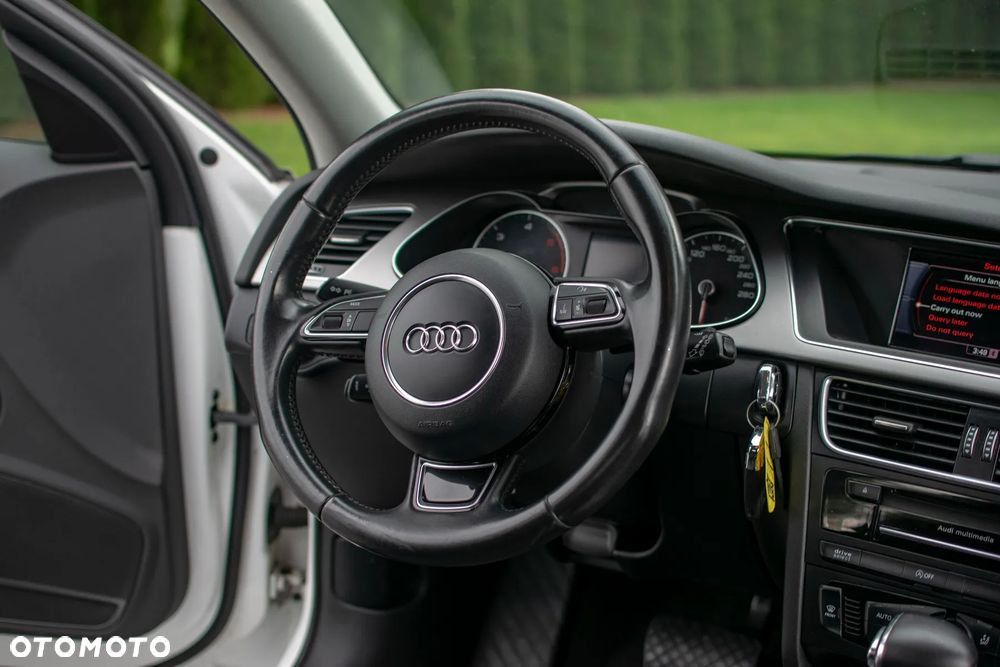 Audi A4 - 40