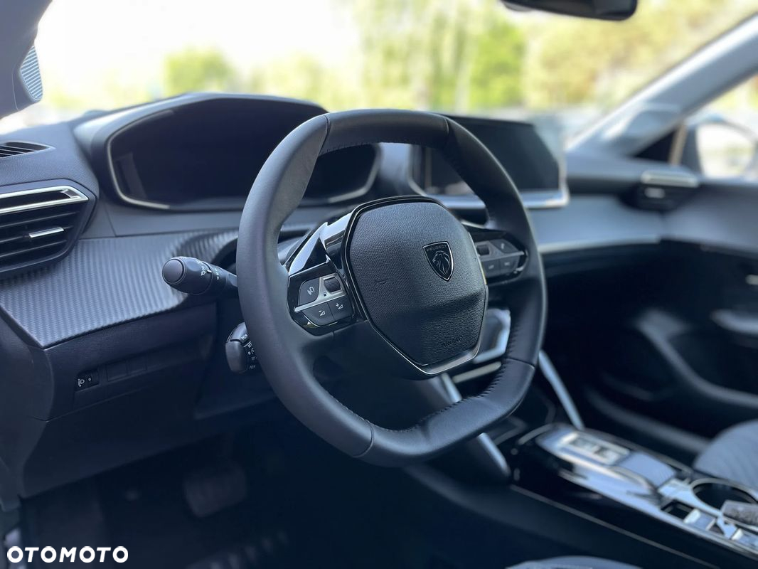 Peugeot 208 1.2 mHEV Allure - 9