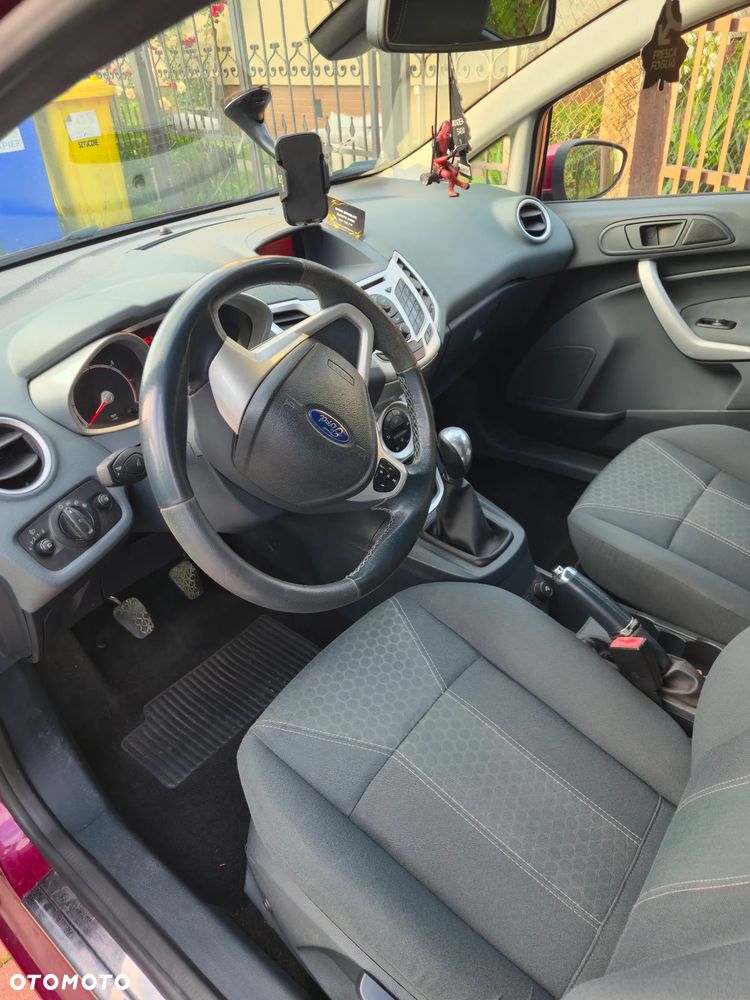 Ford Fiesta 1.6 TDCi DPF Platinium X - 6