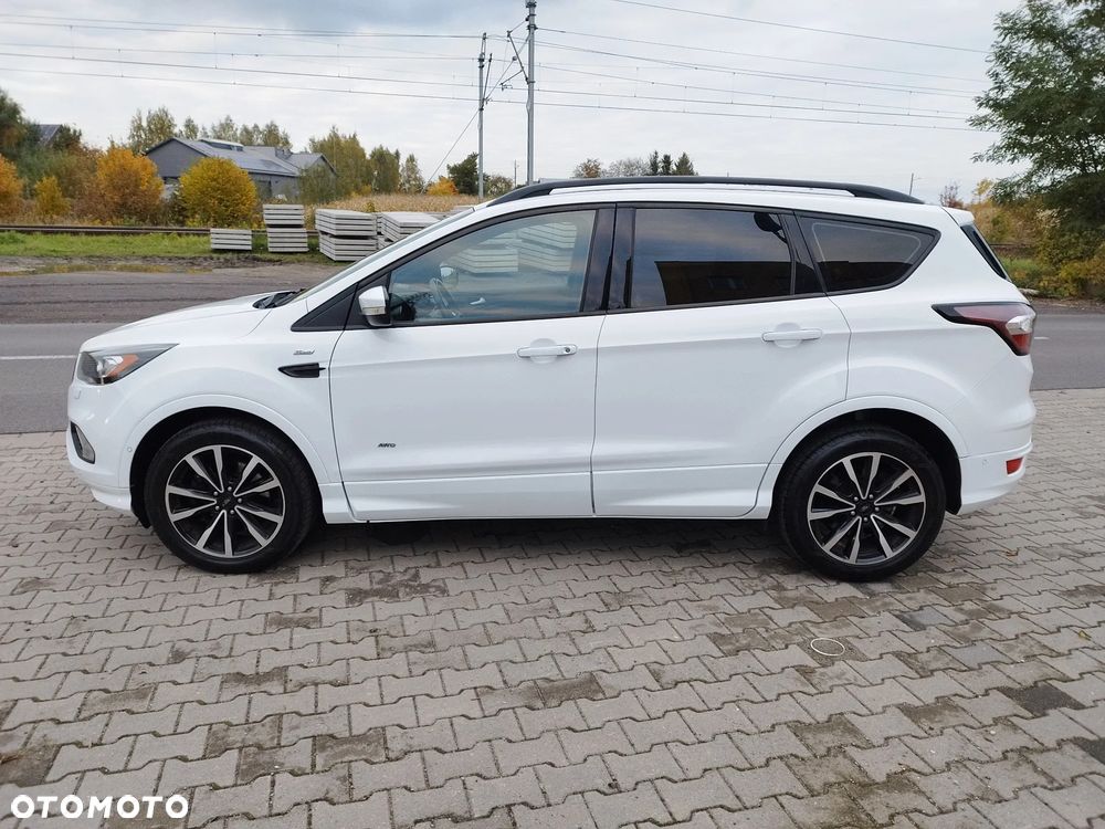 Ford Kuga 2.0 TDCi 4x4 ST-Line - 29