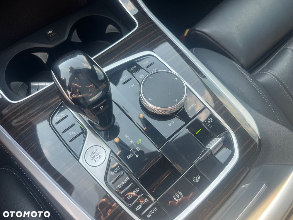 BMW X5 xDrive30d mHEV - 24