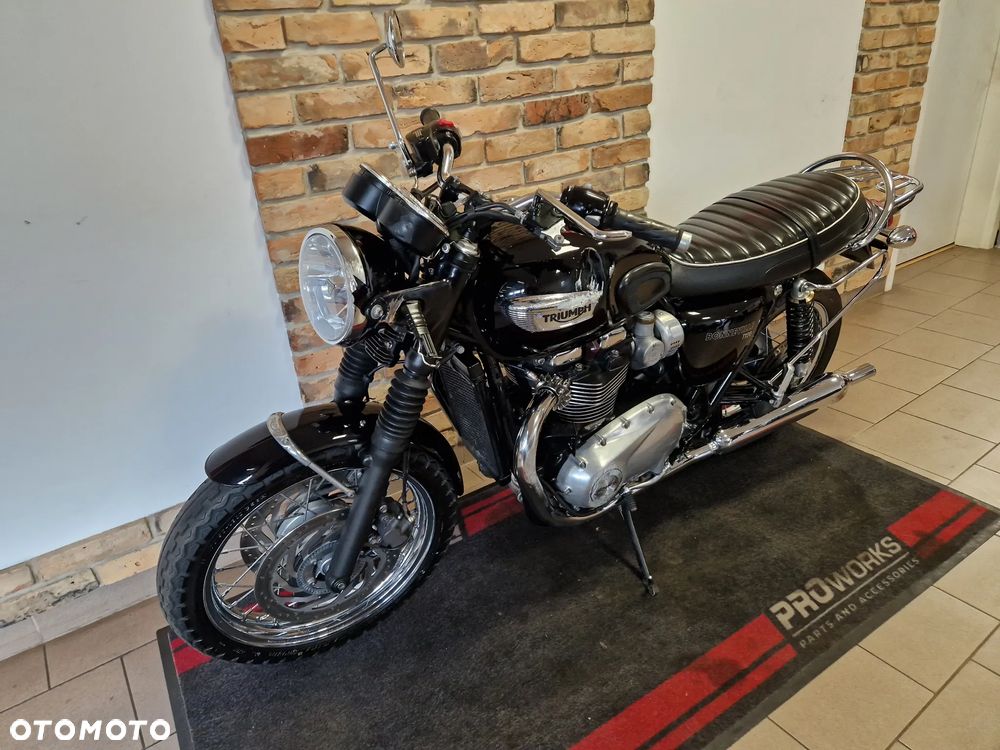 Triumph Bonneville - 5