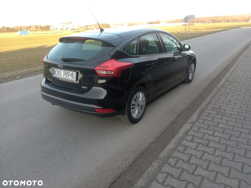 Ford Focus 1.0 EcoBoost Trend - 6
