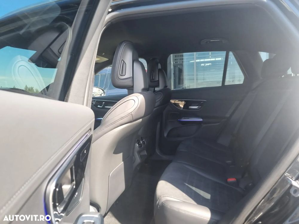 Mercedes-Benz GLC 300 e 4MATIC - 13