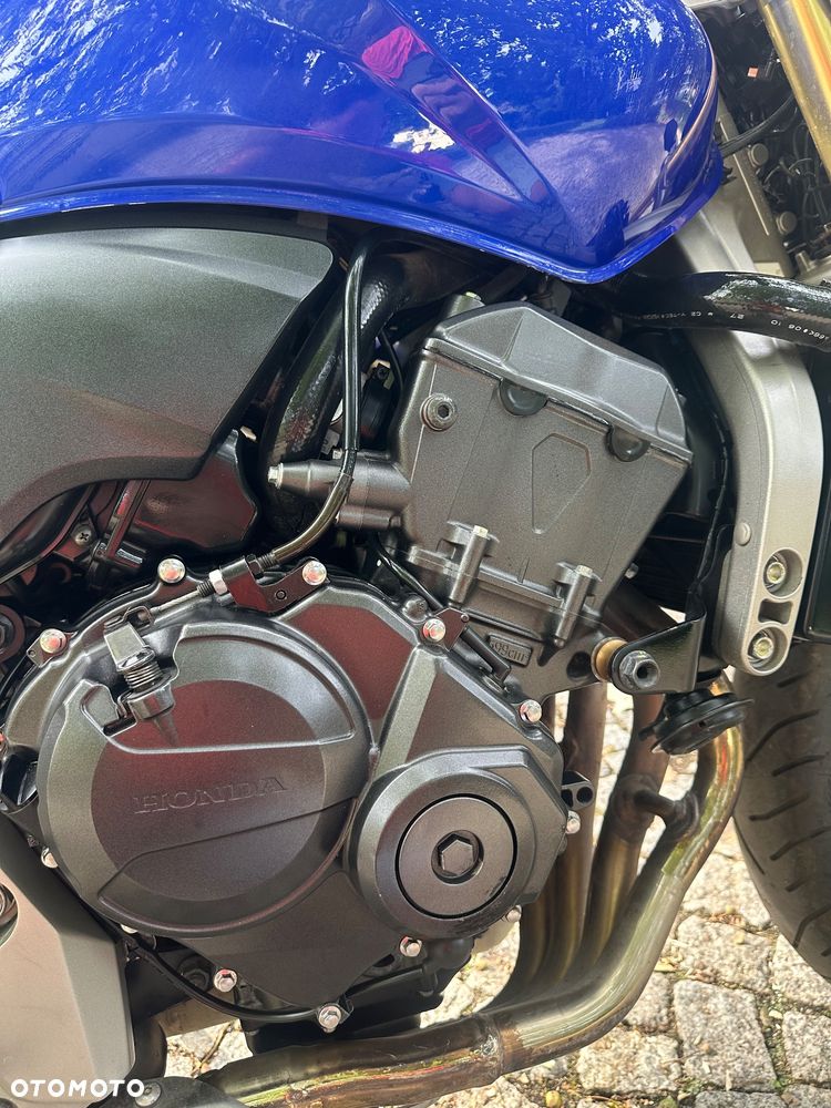 Honda Hornet - 16