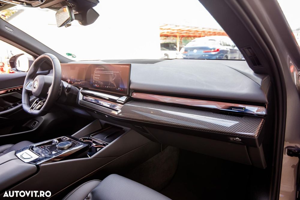 BMW Seria 5 520i AT MHEV - 15