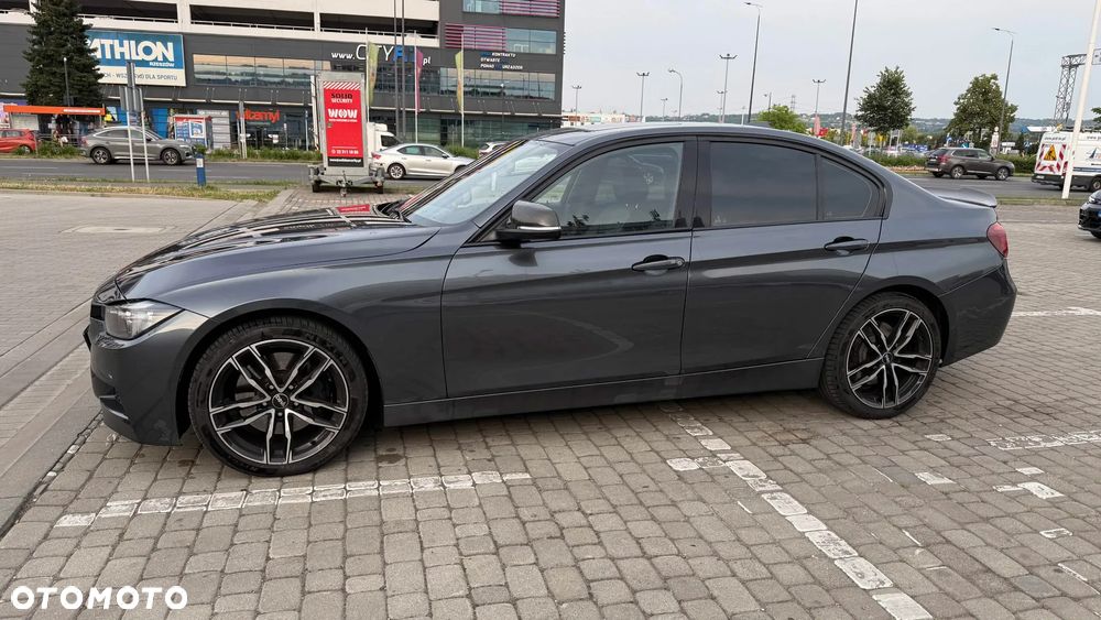 BMW Seria 3 340i xDrive Edition M Sport Shadow - 4