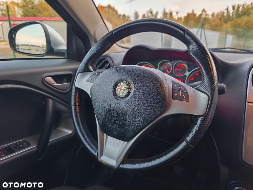 Alfa Romeo Mito - 30