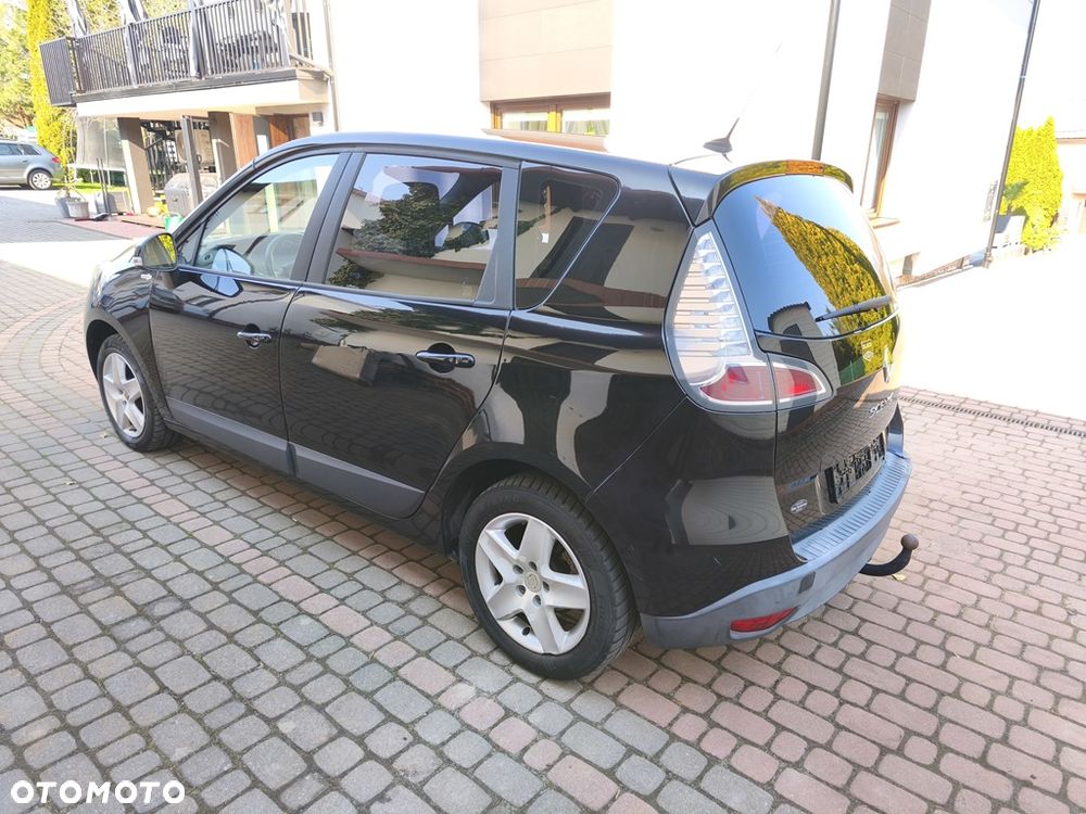 Renault Scenic 1.6 16V 110 TomTom Edition - 11