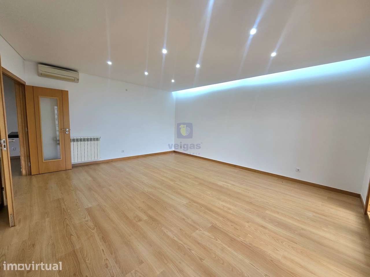 Apartamento moderno de 3 quartos no centro de Odivelas com 4 lugares d - Grande imagem: 4/37