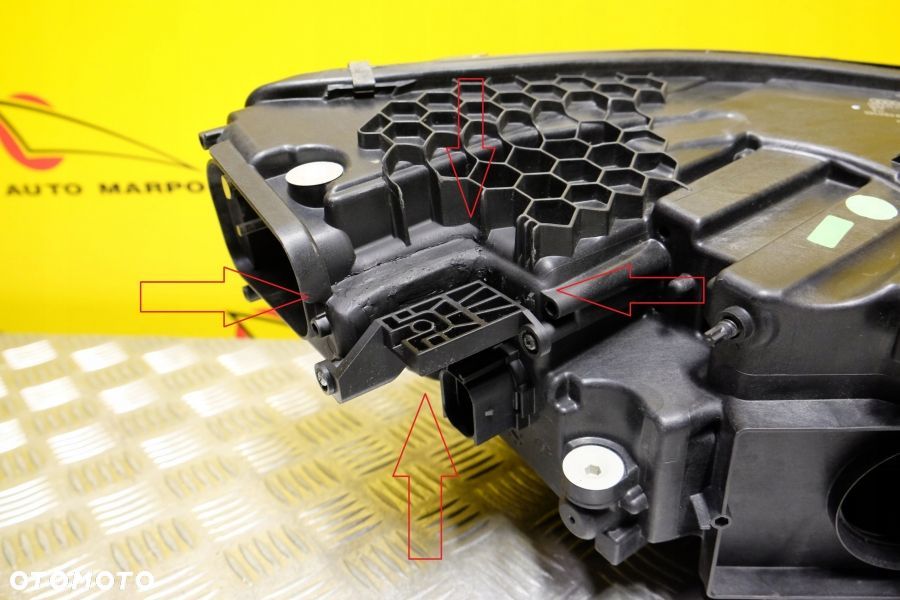 AUDI E-TRON 2018- REFLEKTOR LAMPA FULL LED L USA - 7