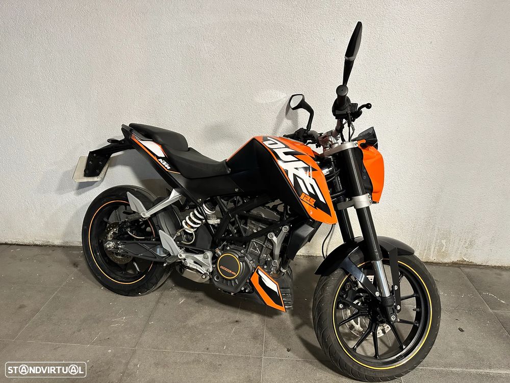 KTM 125 Duke - 3