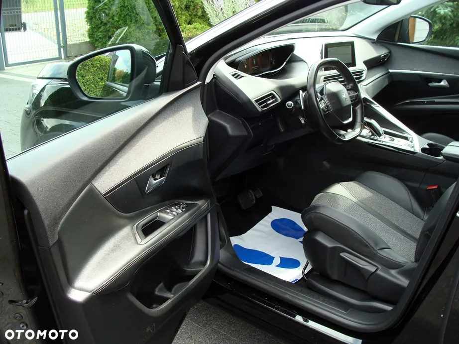 Peugeot 3008 BlueHDi 130 Stop & Start EAT8 Allure - 17