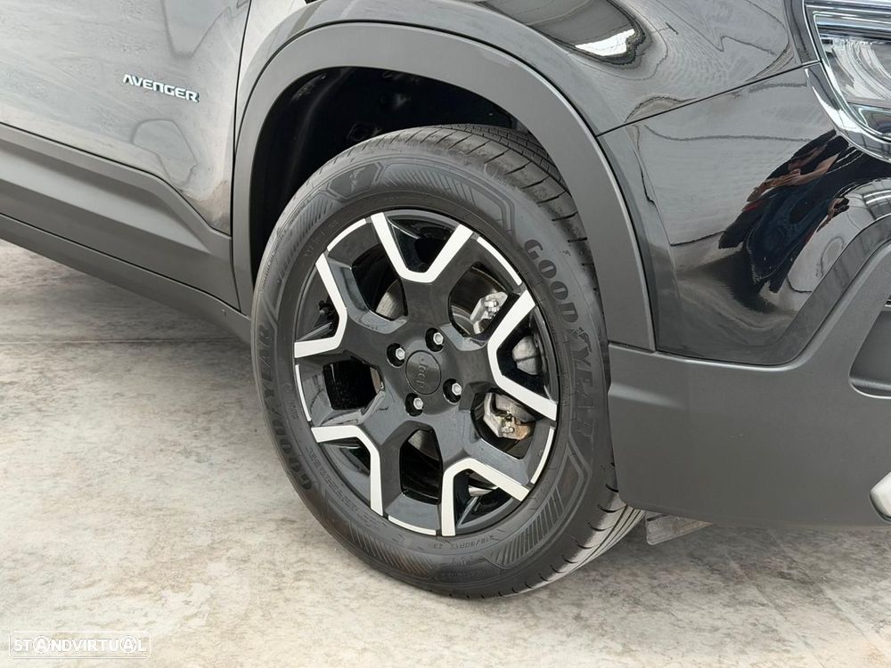 Jeep Avenger 54 kWh Black Edition - 14