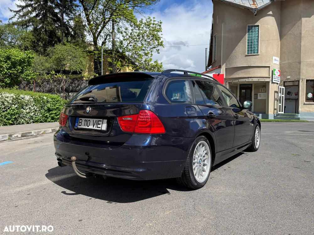 BMW Seria 3 320d - 5