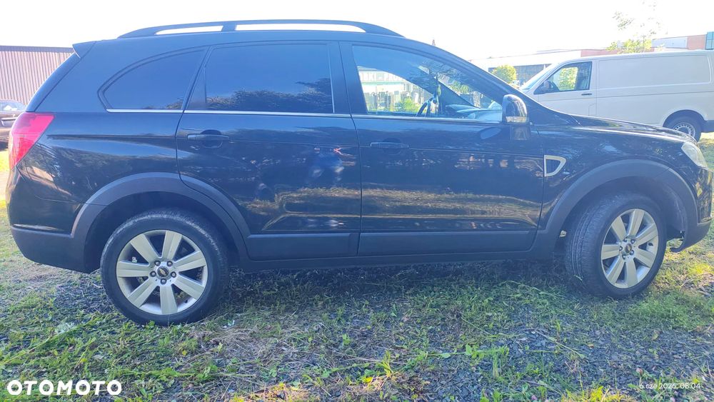 Chevrolet Captiva 2.0 d LT medium - 8