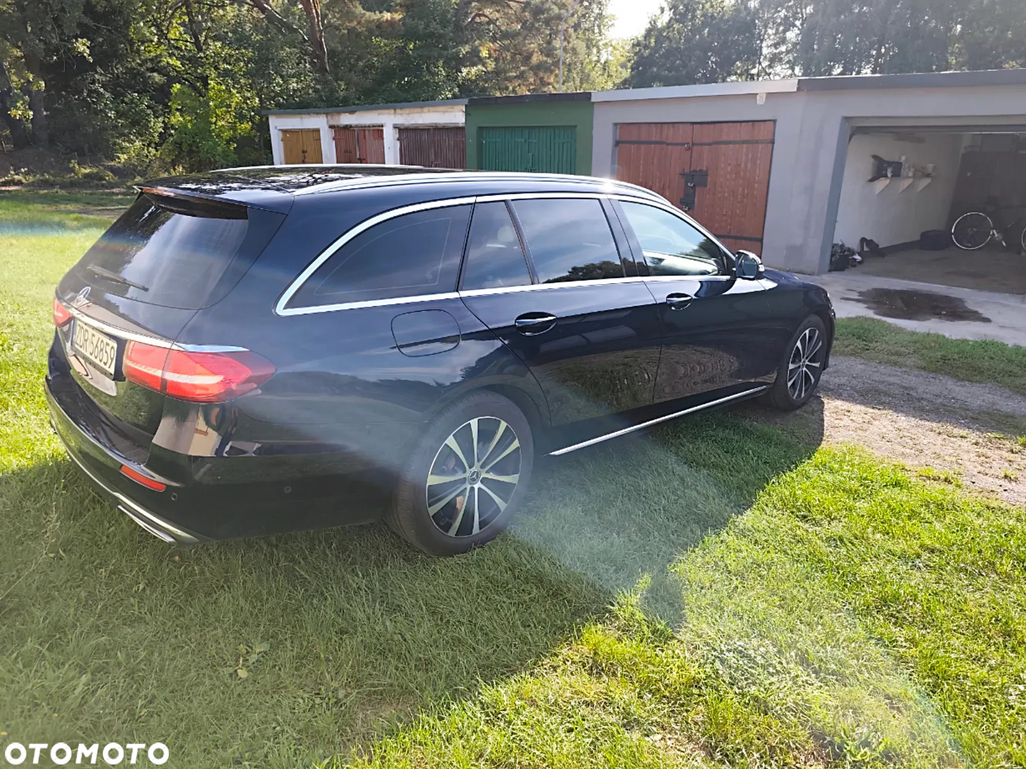Mercedes-Benz Klasa E 220 d T 9G-TRONIC Avantgarde - 3