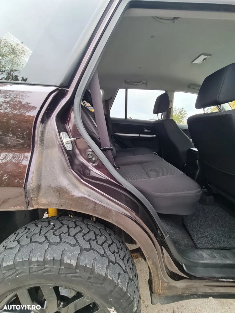 Suzuki Grand Vitara 2.4 Comfort+ - 14