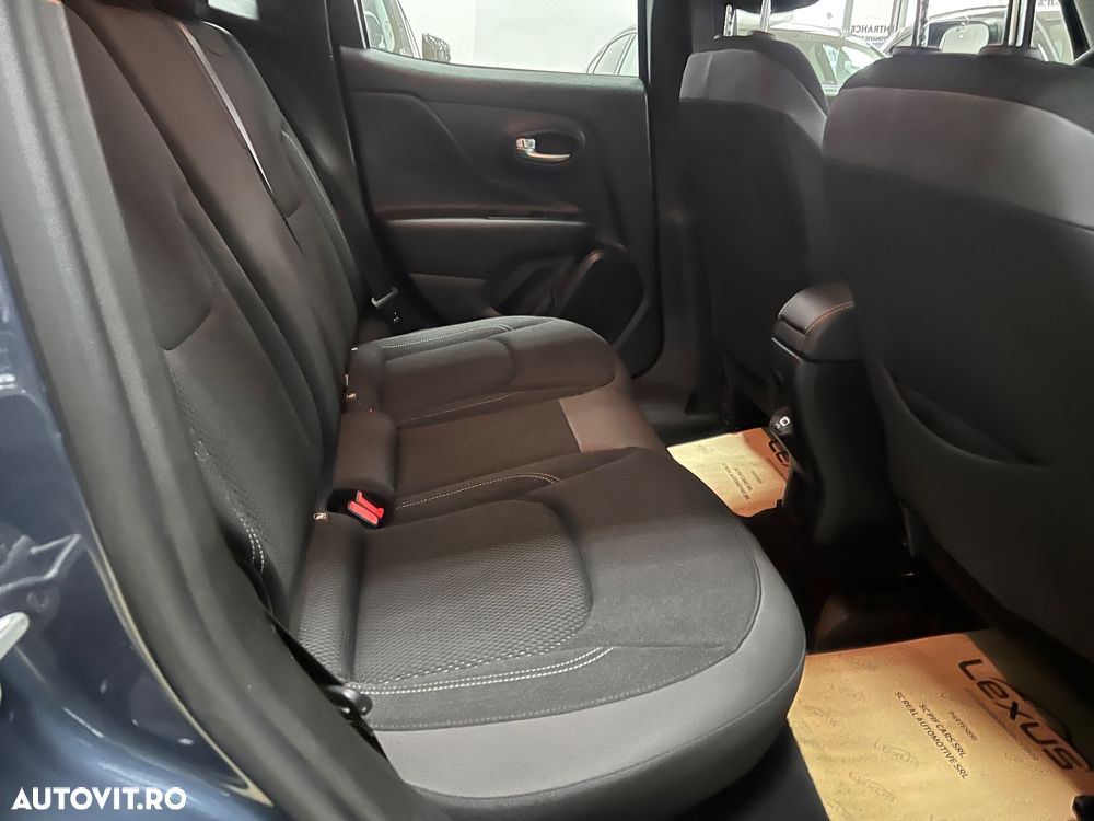 Jeep Renegade 1.3 T-GDI 4xe PLUG-IN Hybrid Automatik Limited - 14