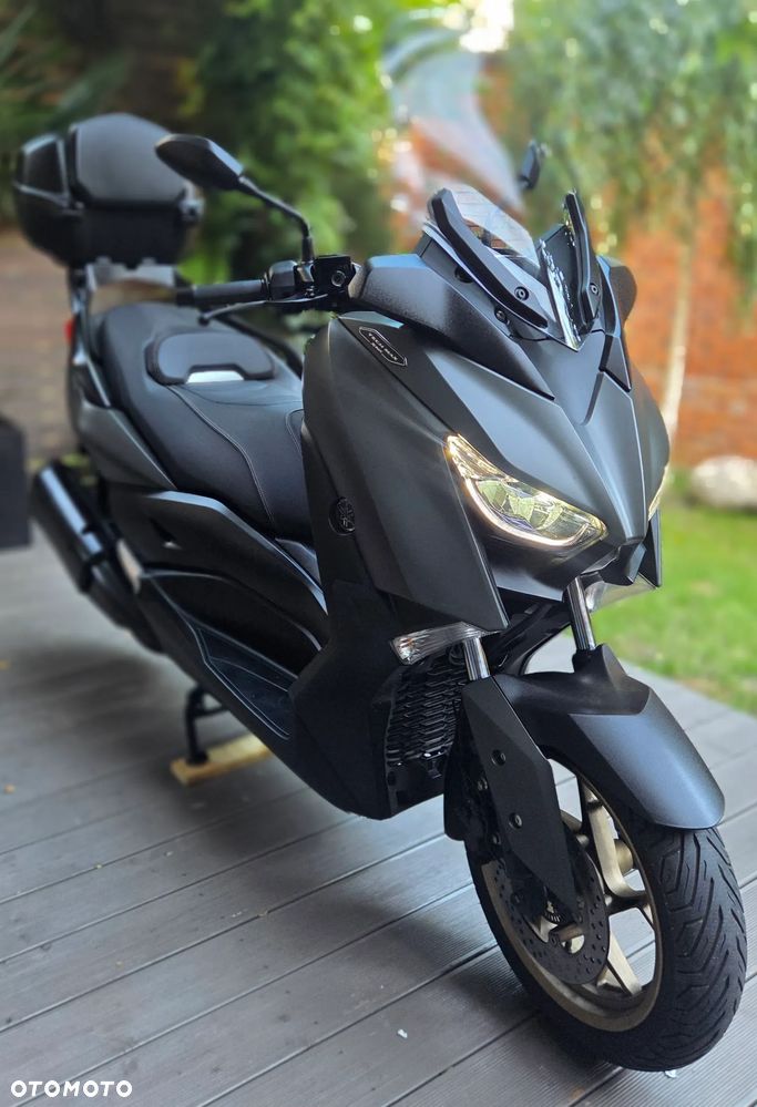 Yamaha X-max - 12