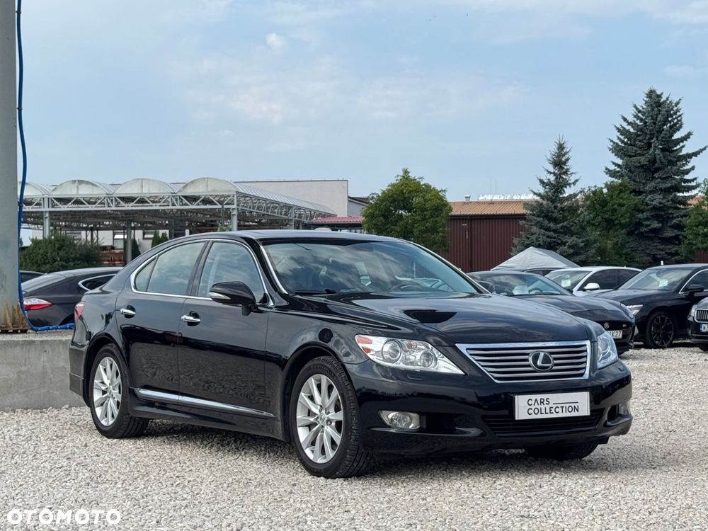 Lexus LS - 3