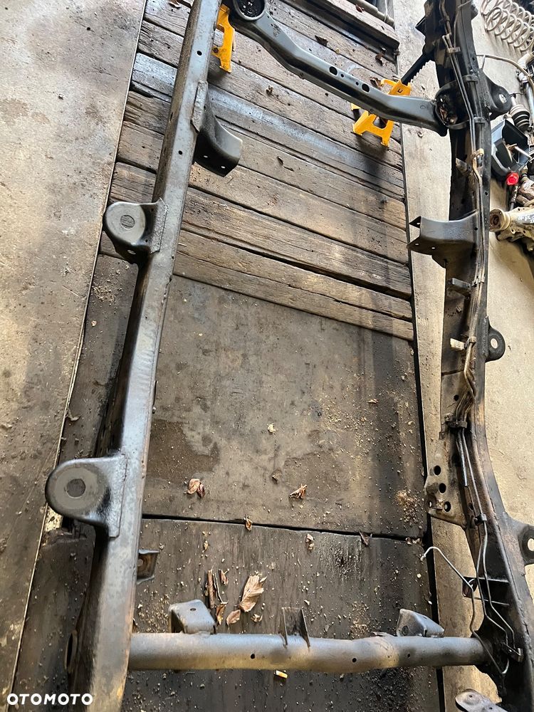 Rama Nissan Terrano 2 3.0td long bez dokumentów - 3