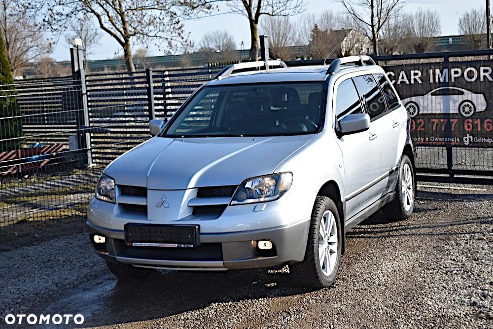Mitsubishi Outlander 2.4 4WD Automatik Intense - 10