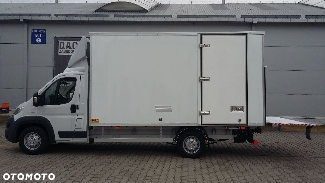 DRZWI TYLNE 4 SKRZYDŁOWE LEWA I PRAWA STRONA NOWE  KONTENER IZOTERMA - 15