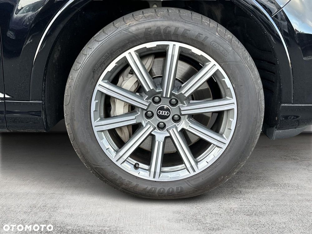Audi Q7 - 11