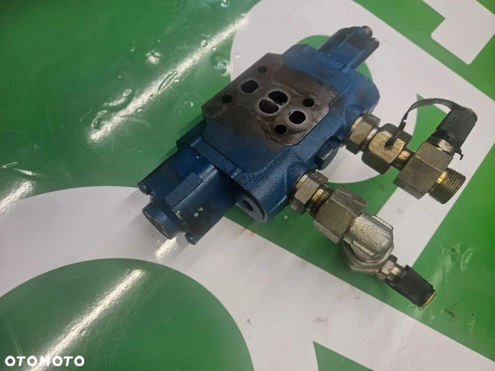Sekcja rozdzielacza Rexroth 26103800 TEREX TW 110 - 2
