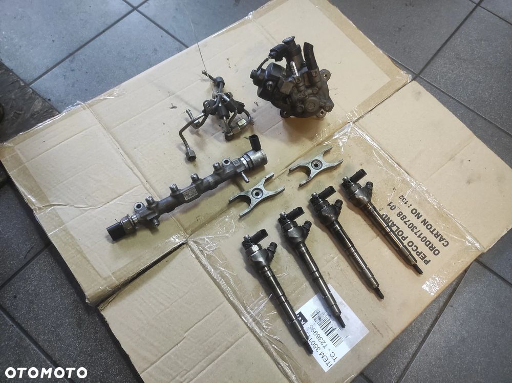 UKŁAD PALIWOWY KOMPLET WTRYSKI POMPA LISTWA WTRYSKOWA 1.6 TDI CR DGD DGDA 04L130277AD 04L216A V110 04L089G 04L130764C 04L906054 04L130755E SPRAWNE GWARANCJA WYSYŁKA !!!!!