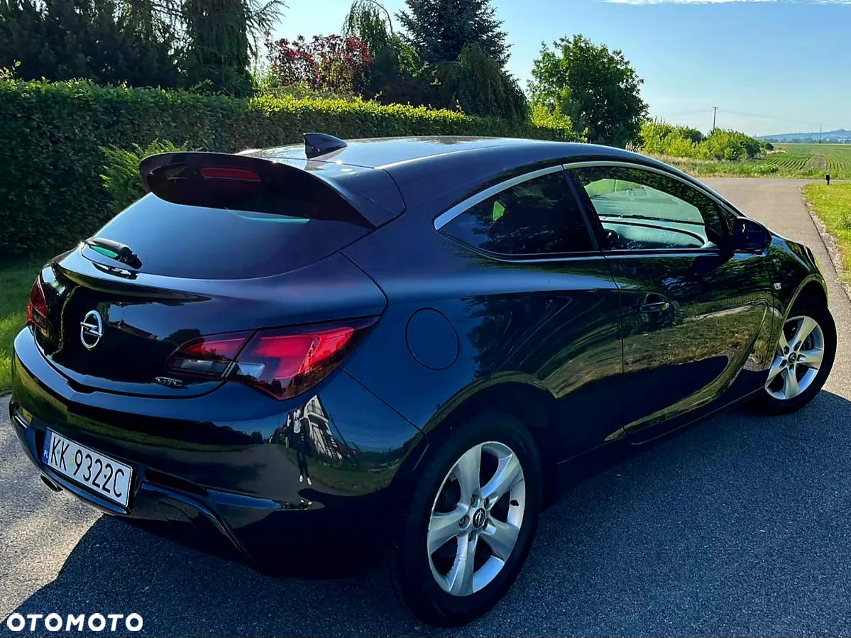 Opel Astra IV GTC 1.4 T Active - 13